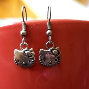 hello kitty earrings(only $4 with any other purchase over 10$)
